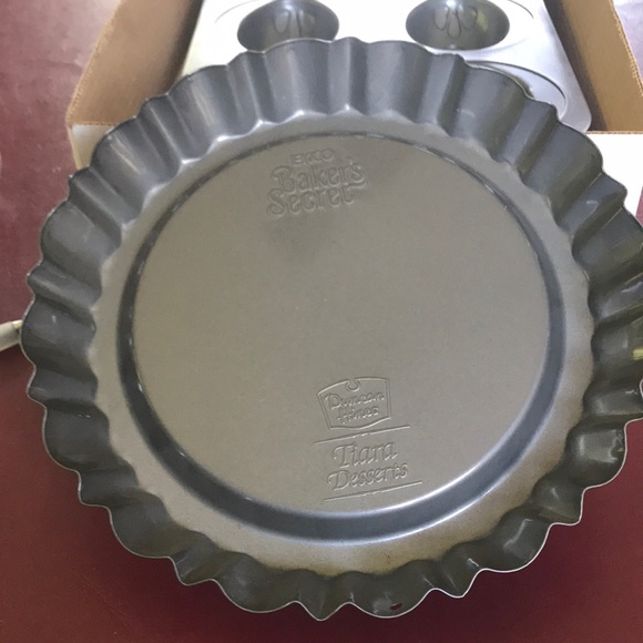 Kitchen Ekco Bakers Secret Pie Tartquiche Pan Poshmark